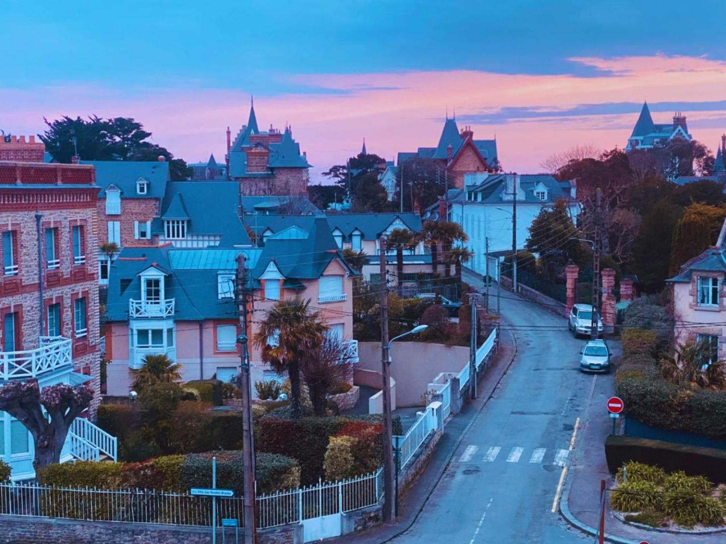 Le Crystal Dinard Plage Exterior photo